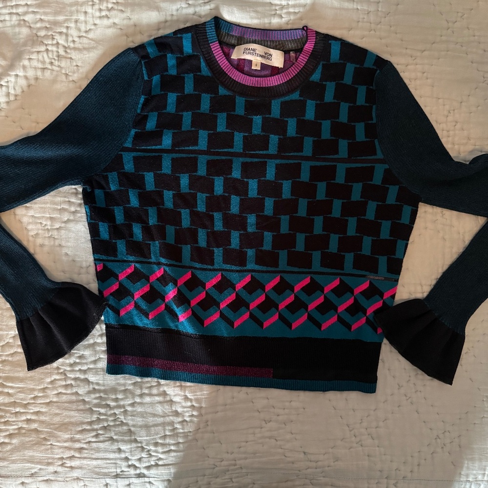 DVF Diane VOn Furstenberg sweater